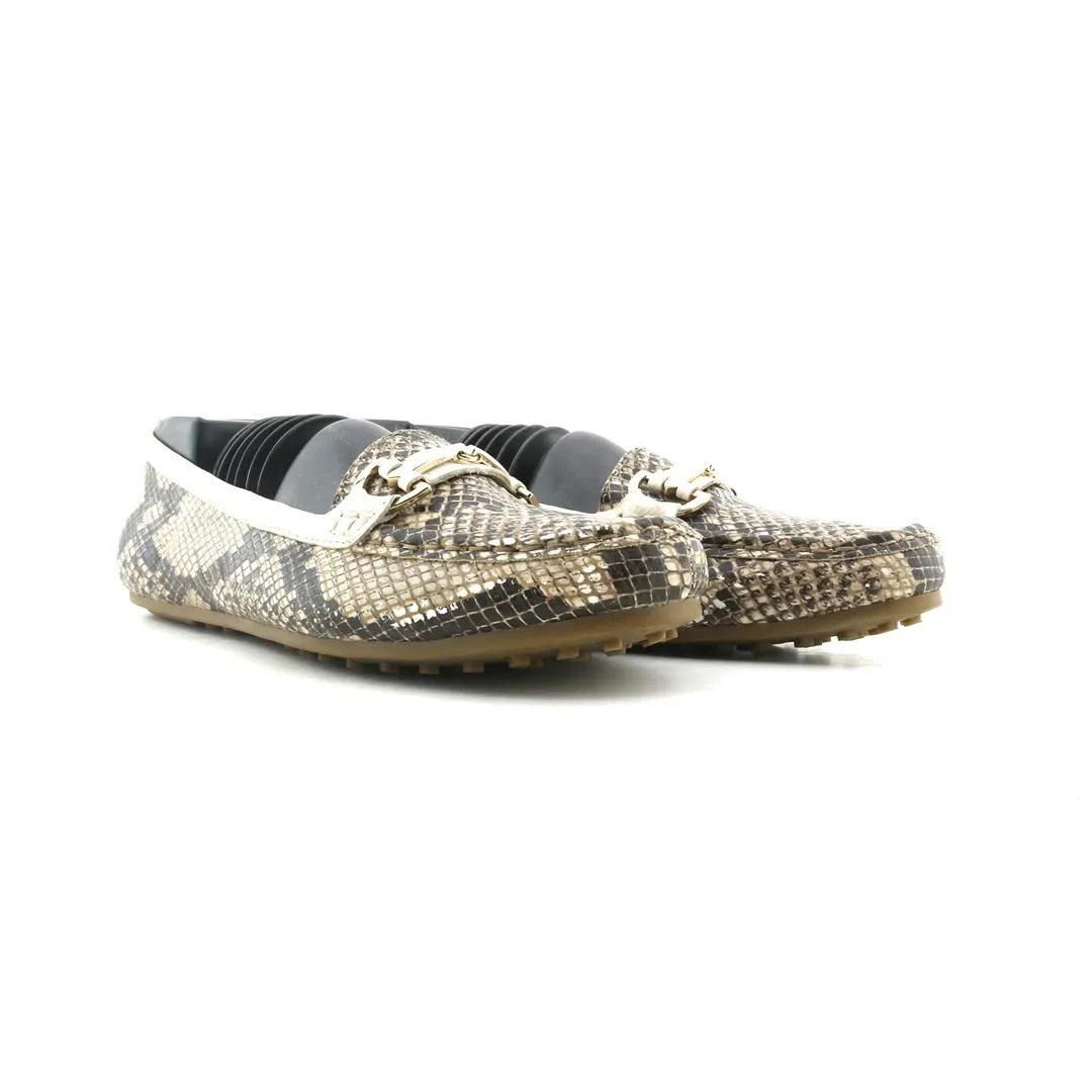 AEROSOLES  DRIVE ALONG