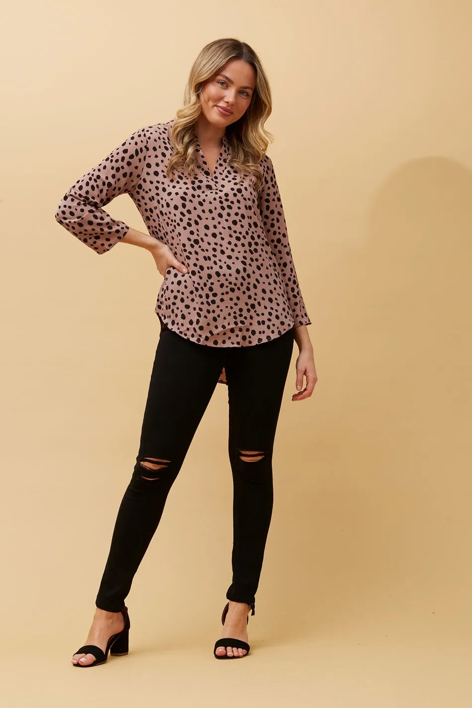 SPICY ANIMAL PRINT BLOUSE