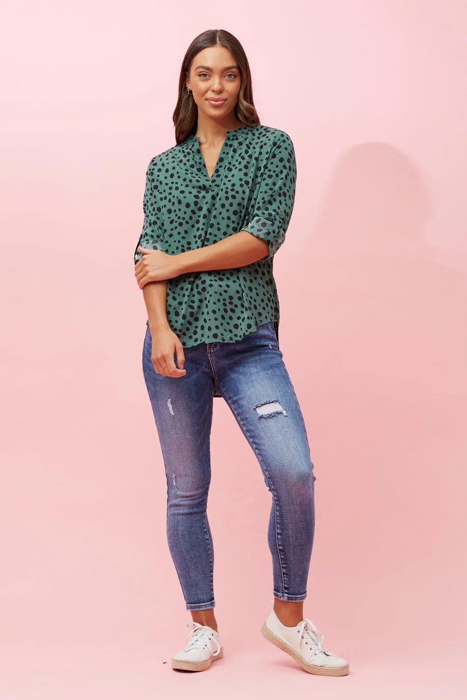 SPICY ANIMAL PRINT BLOUSE