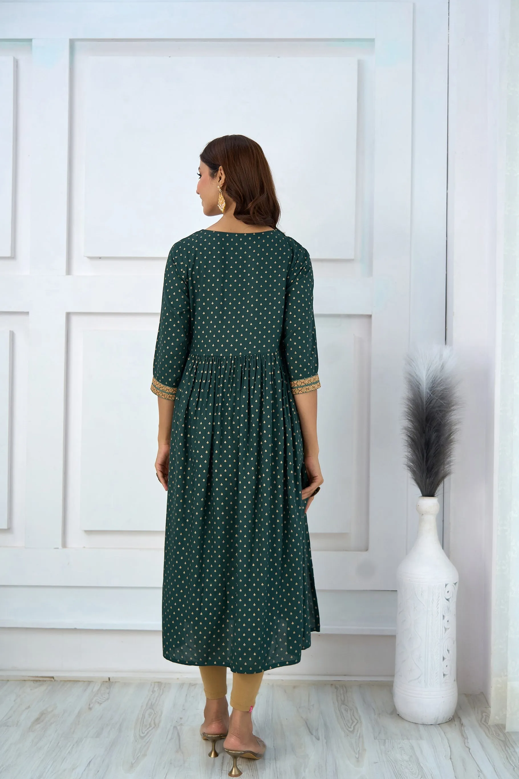 Womens Rayon Rama Green Nyara Cut A-Line Kurta