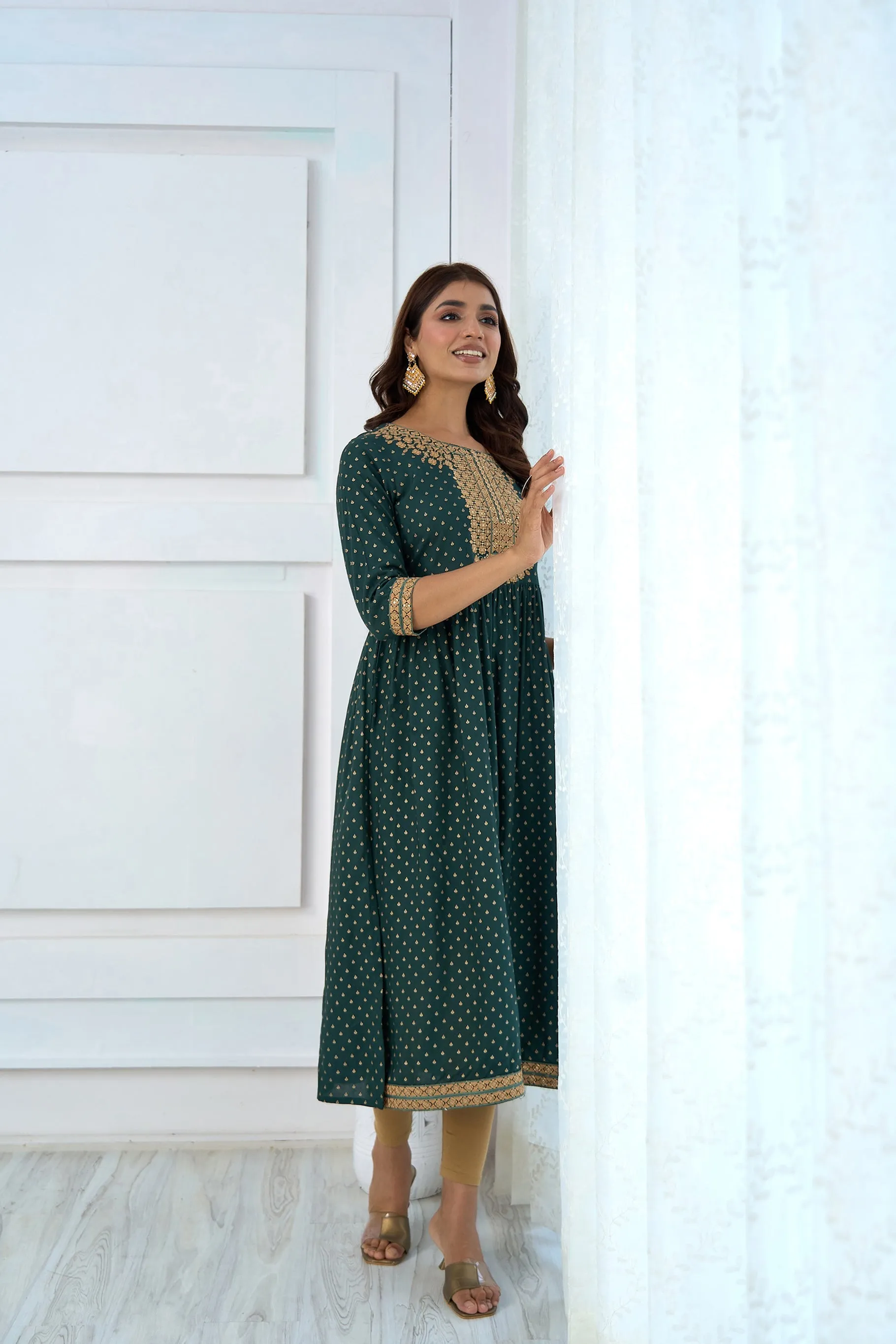 Womens Rayon Rama Green Nyara Cut A-Line Kurta