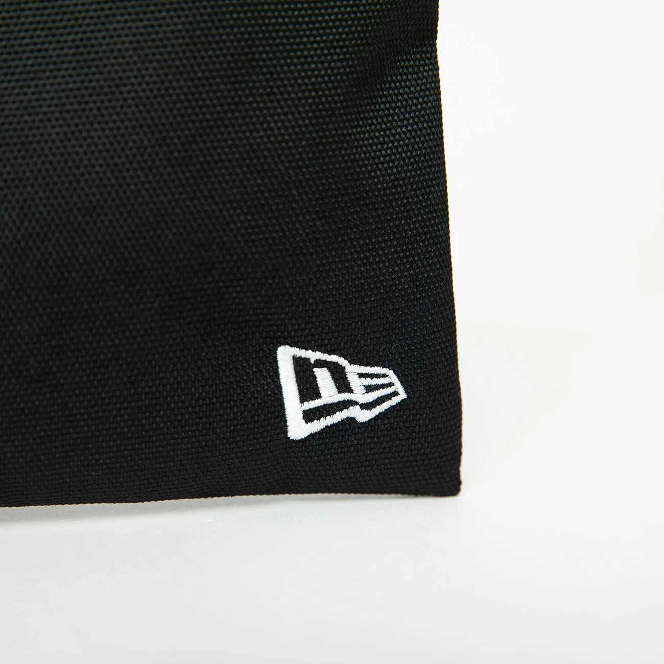 [Y's  New Era] FLAT NECK POUCH